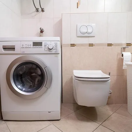 Kolovare By Belmont Realty Apartman