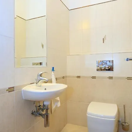 Apartman Kolovare By Belmont Realty *