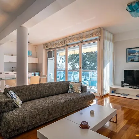 Kolovare By Belmont Realty Appartement *