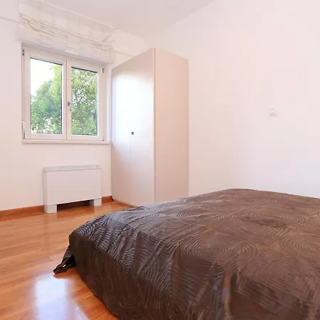 Apartment Kolovare By Belmont Realty *