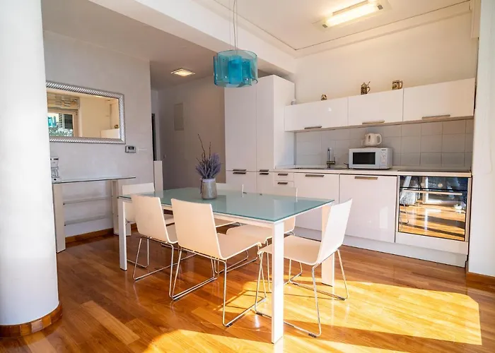 Kolovare By Belmont Realty Apartment